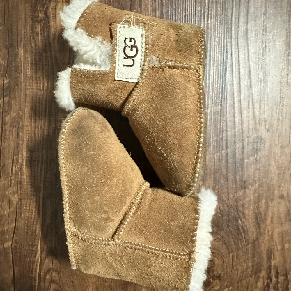 UGG Erin